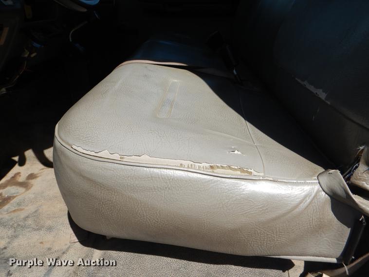 image for item DG1092 2000 Ford F450 Super Duty XL dump truck