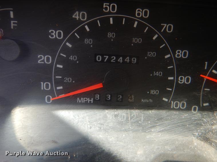 image for item DG1092 2000 Ford F450 Super Duty XL dump truck