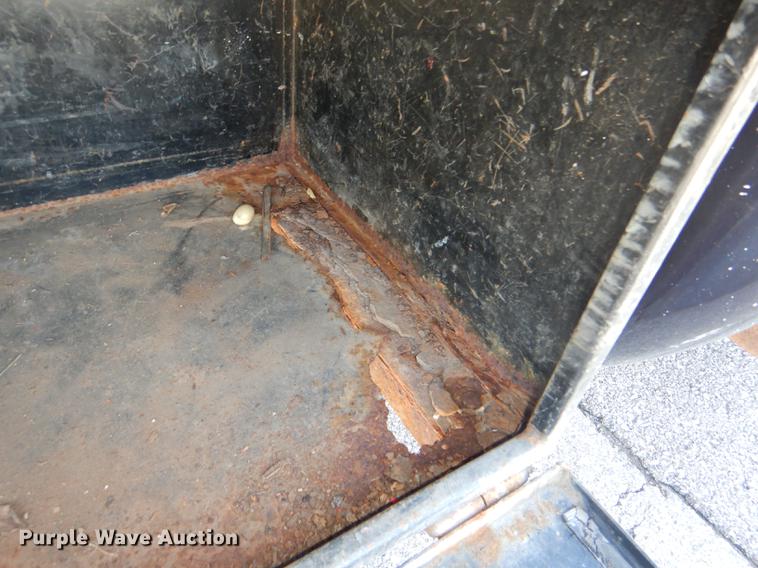 image for item DG1092 2000 Ford F450 Super Duty XL dump truck