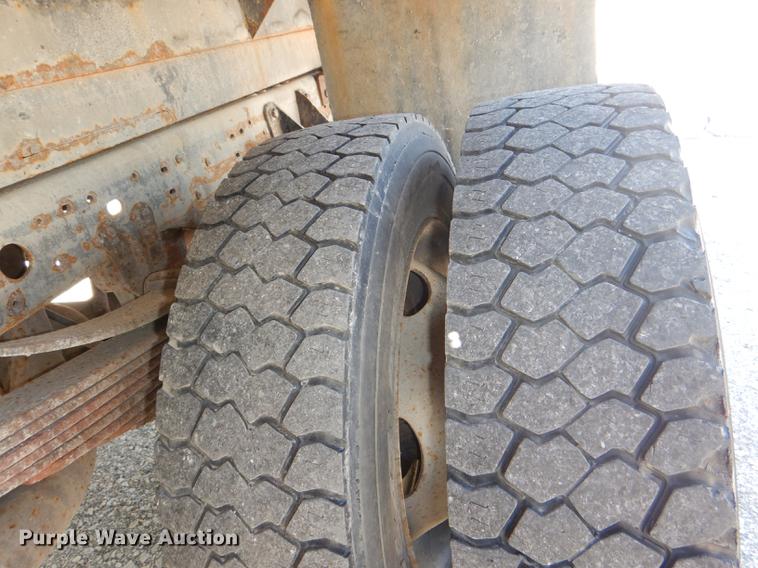 image for item DG1092 2000 Ford F450 Super Duty XL dump truck