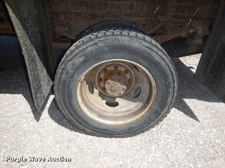 image for item DG1092 2000 Ford F450 Super Duty XL dump truck