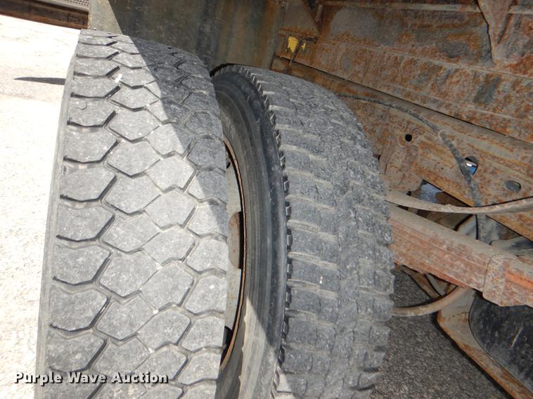 image for item DG1092 2000 Ford F450 Super Duty XL dump truck