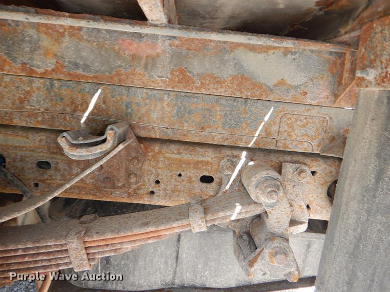 image for item DG1092 2000 Ford F450 Super Duty XL dump truck