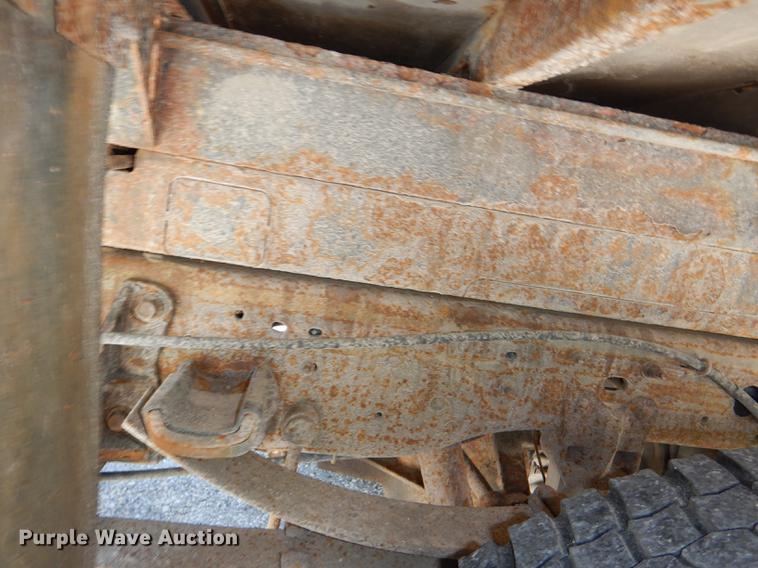 image for item DG1092 2000 Ford F450 Super Duty XL dump truck