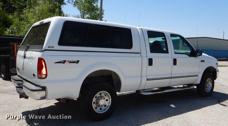 image for item DG1096 1999 Ford F250 Super Duty XLT Crew Cab pickup truck