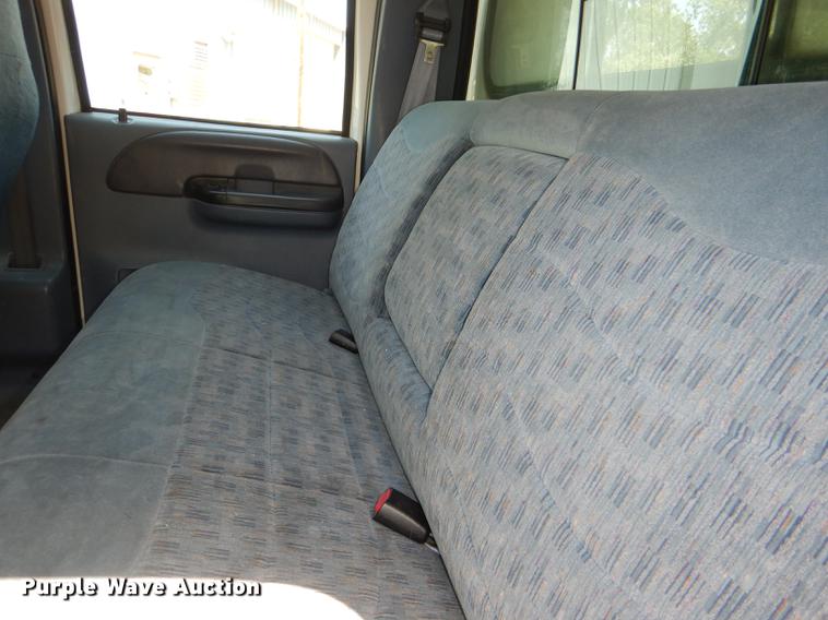 image for item DG1096 1999 Ford F250 Super Duty XLT Crew Cab pickup truck