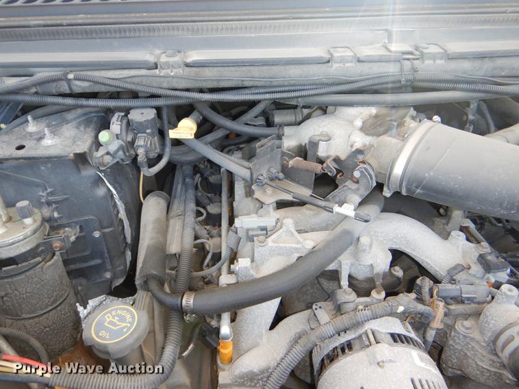 image for item DG1096 1999 Ford F250 Super Duty XLT Crew Cab pickup truck