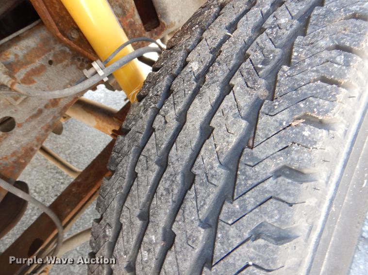 image for item DG1096 1999 Ford F250 Super Duty XLT Crew Cab pickup truck