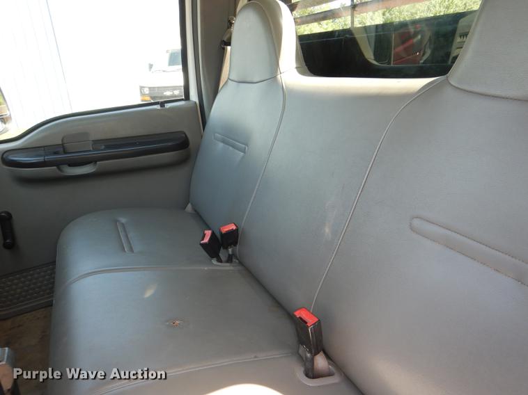 image for item DG1097 2007 Ford F350 Super Duty XL dump bed pickup truck