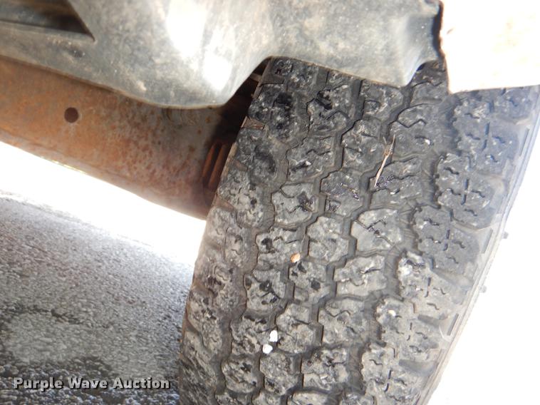 image for item DG1097 2007 Ford F350 Super Duty XL dump bed pickup truck