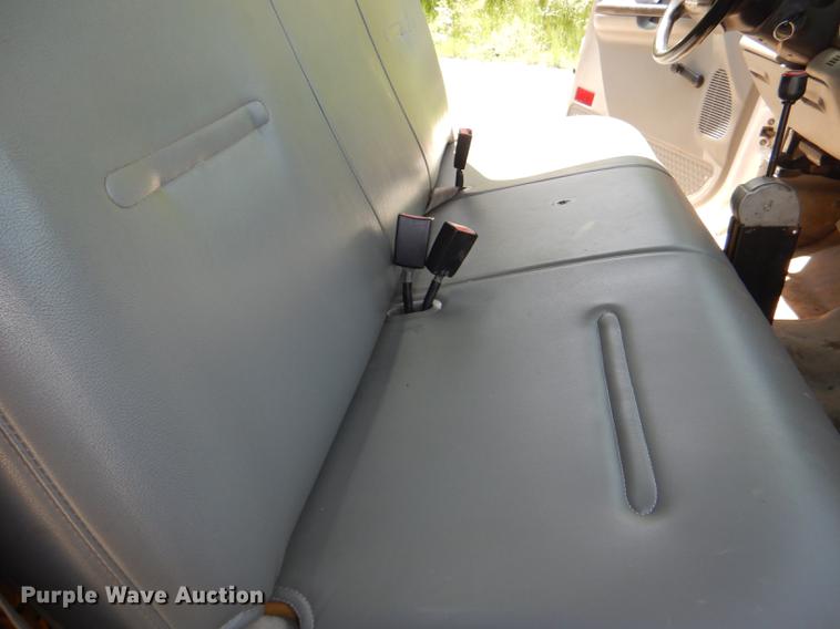 image for item DG1097 2007 Ford F350 Super Duty XL dump bed pickup truck