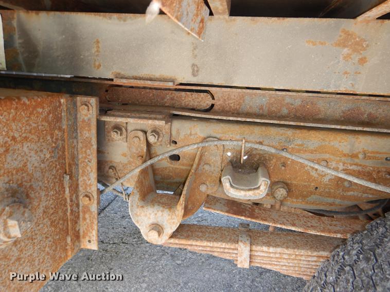 image for item DG1097 2007 Ford F350 Super Duty XL dump bed pickup truck