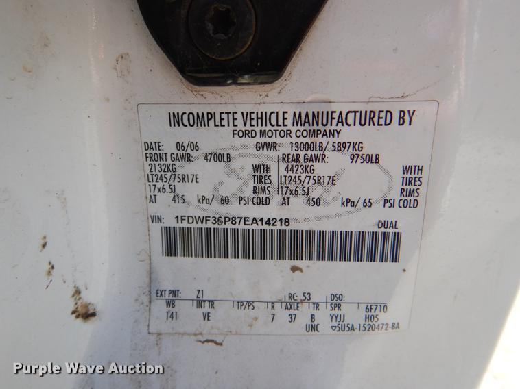 image for item DG1097 2007 Ford F350 Super Duty XL dump bed pickup truck