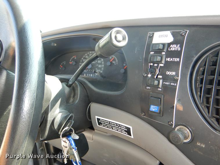 image for item DG1150 2002 Ford Econoline E350 Super Duty shuttle bus