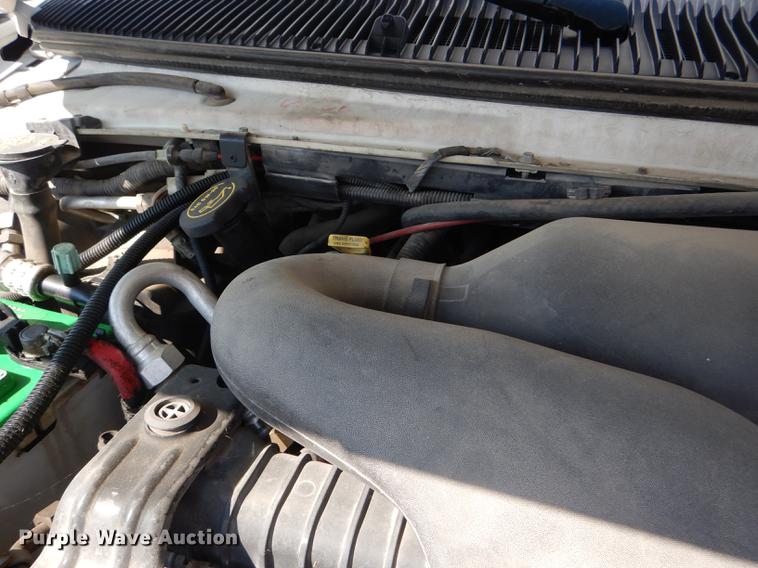 image for item DG1150 2002 Ford Econoline E350 Super Duty shuttle bus