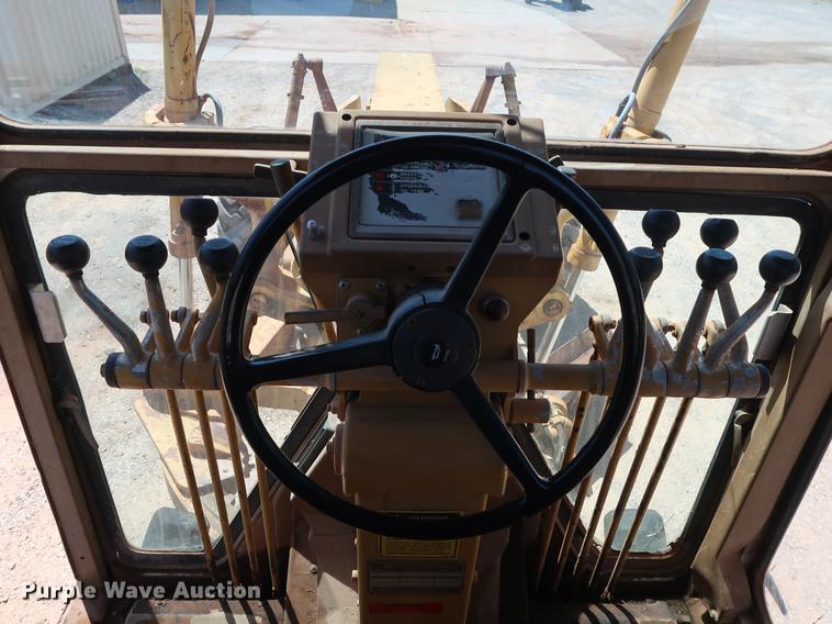image for item DG3466 1984 Caterpillar 140G motor grader