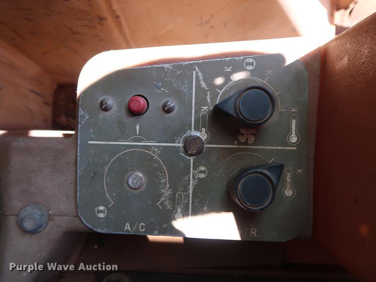 image for item DG3466 1984 Caterpillar 140G motor grader