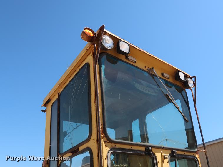 image for item DG3466 1984 Caterpillar 140G motor grader