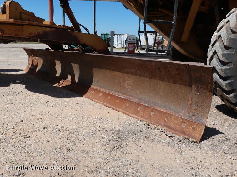 image for item DG3466 1984 Caterpillar 140G motor grader