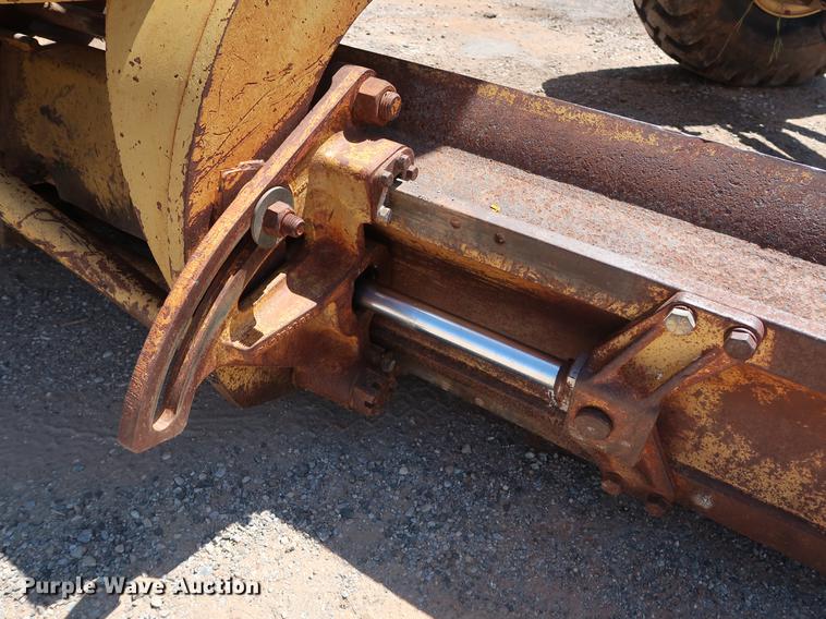 image for item DG3466 1984 Caterpillar 140G motor grader