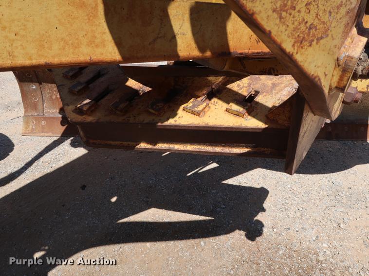 image for item DG3466 1984 Caterpillar 140G motor grader