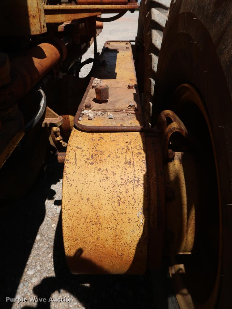 image for item DG3466 1984 Caterpillar 140G motor grader