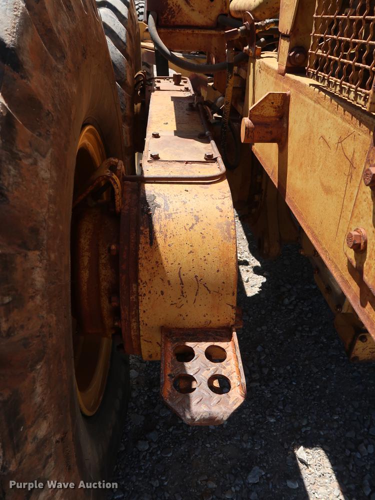 image for item DG3466 1984 Caterpillar 140G motor grader