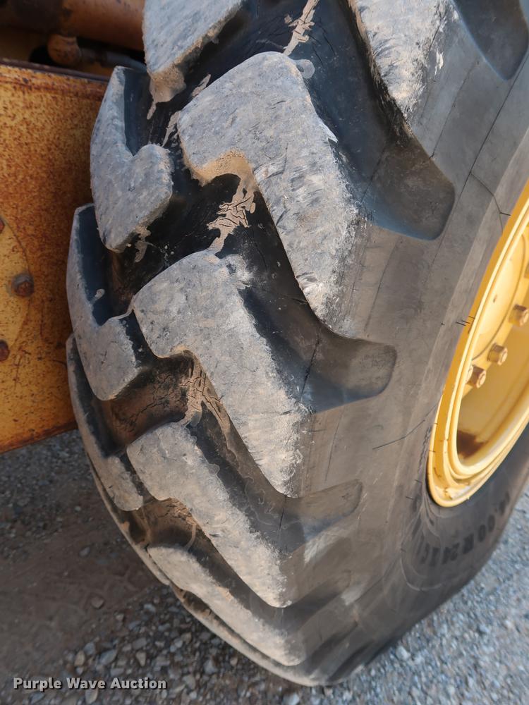 image for item DG3466 1984 Caterpillar 140G motor grader