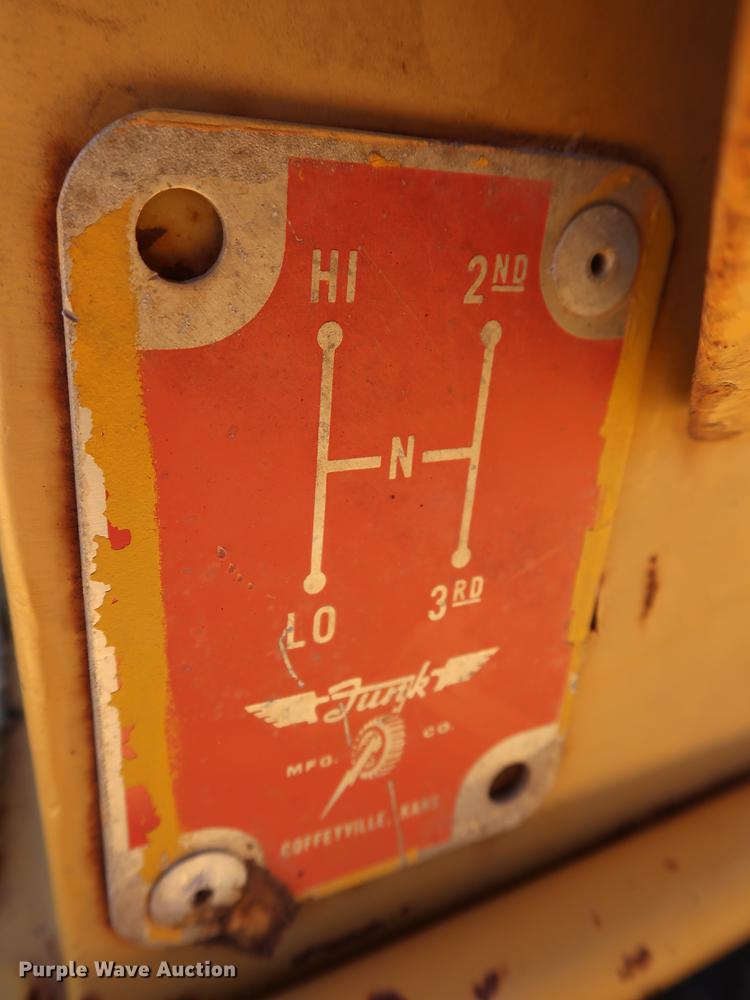 image for item DG3467 Ferguson SP1130 pneumatic roller