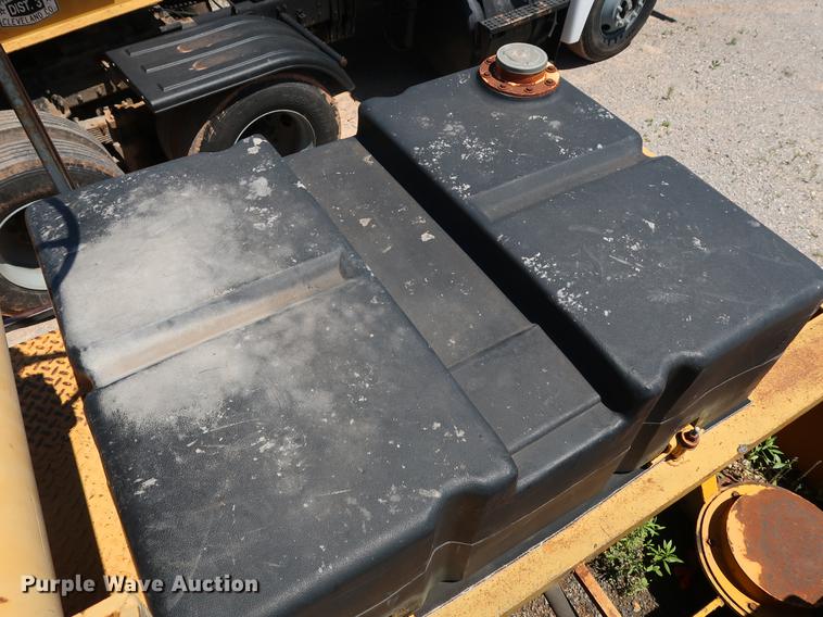 image for item DG3467 Ferguson SP1130 pneumatic roller