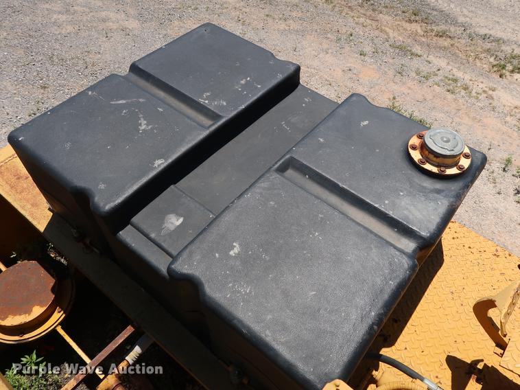 image for item DG3467 Ferguson SP1130 pneumatic roller