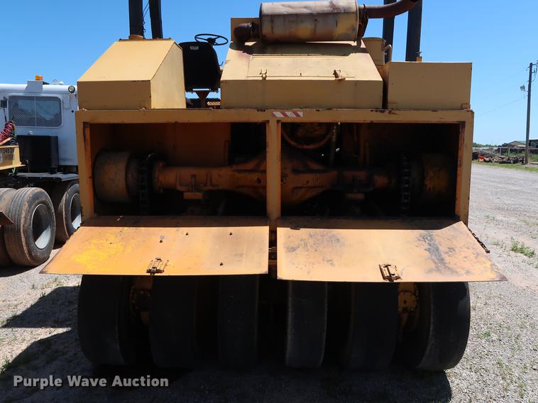 image for item DG3467 Ferguson SP1130 pneumatic roller