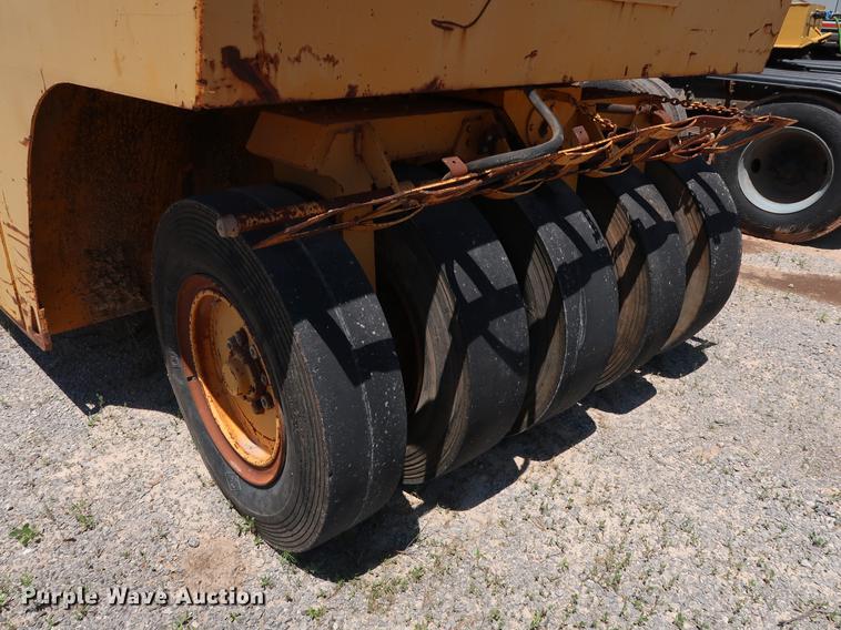 image for item DG3467 Ferguson SP1130 pneumatic roller