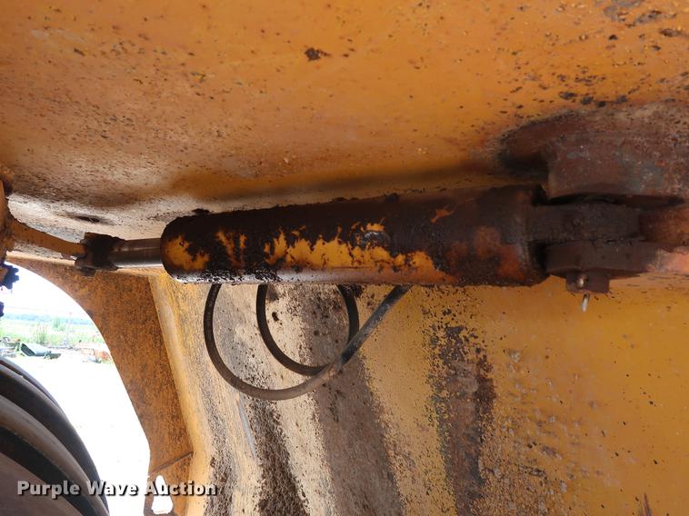 image for item DG3467 Ferguson SP1130 pneumatic roller