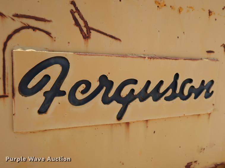 image for item DG3467 Ferguson SP1130 pneumatic roller