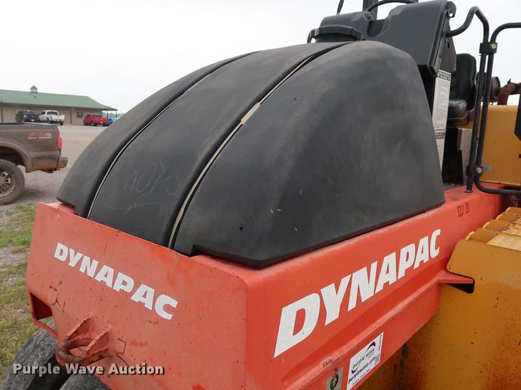 image for item DG3473 Dynapac CP132 pneumatic roller