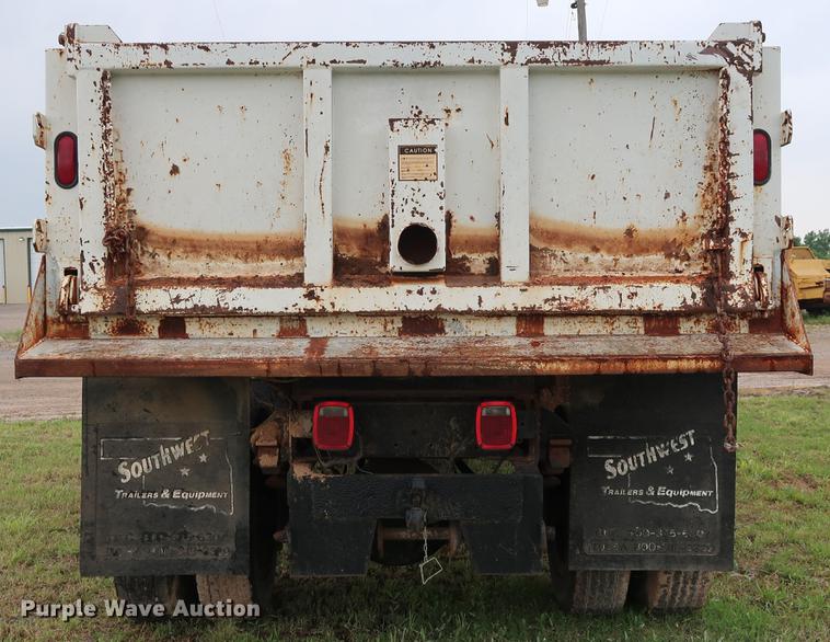 image for item DG3474 1998 Chevrolet C7500 dump truck