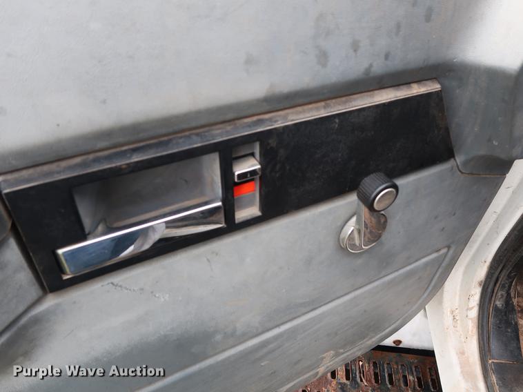 image for item DG3474 1998 Chevrolet C7500 dump truck