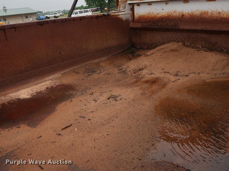 image for item DG3474 1998 Chevrolet C7500 dump truck