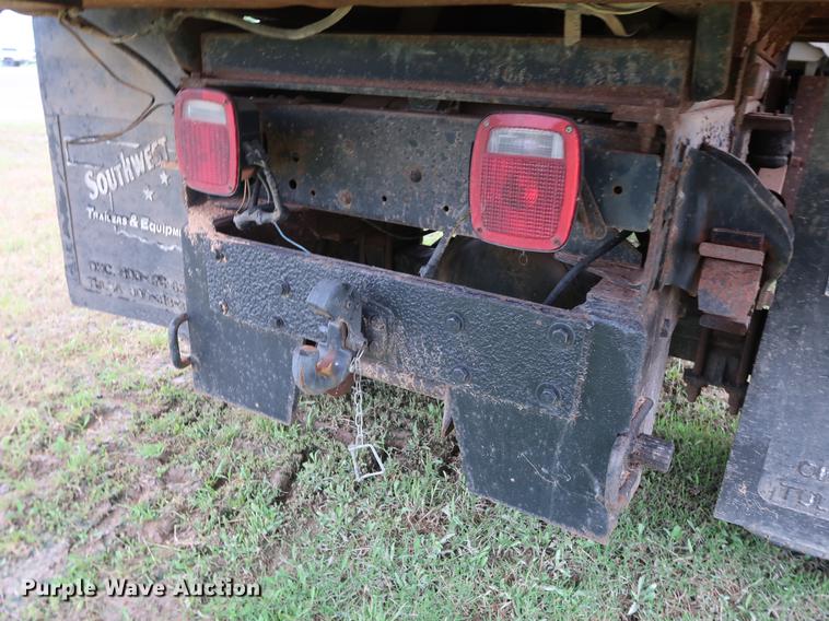 image for item DG3474 1998 Chevrolet C7500 dump truck