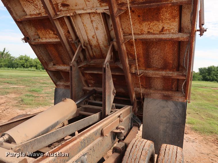 image for item DG3474 1998 Chevrolet C7500 dump truck