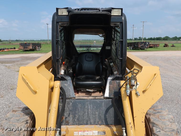 image for item DG3475 2008 John Deere 325 skid steer