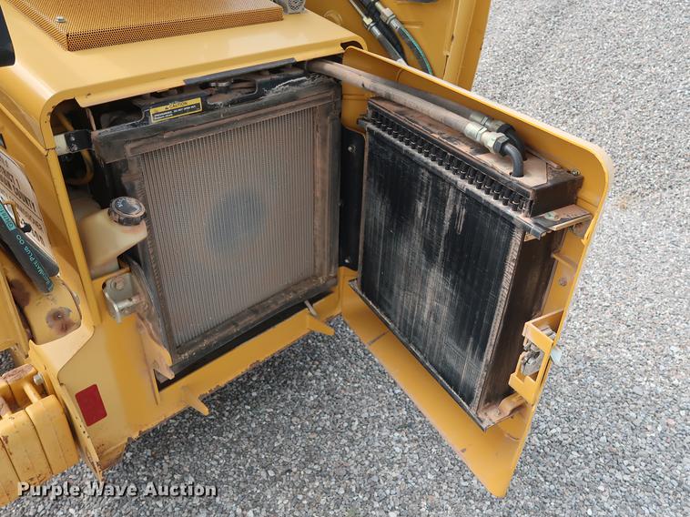 image for item DG3475 2008 John Deere 325 skid steer