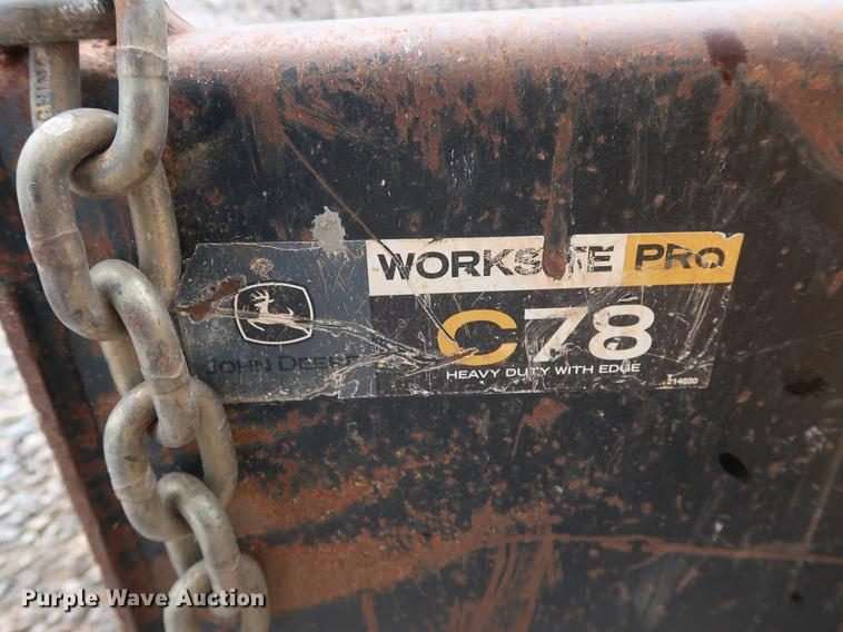 image for item DG3475 2008 John Deere 325 skid steer