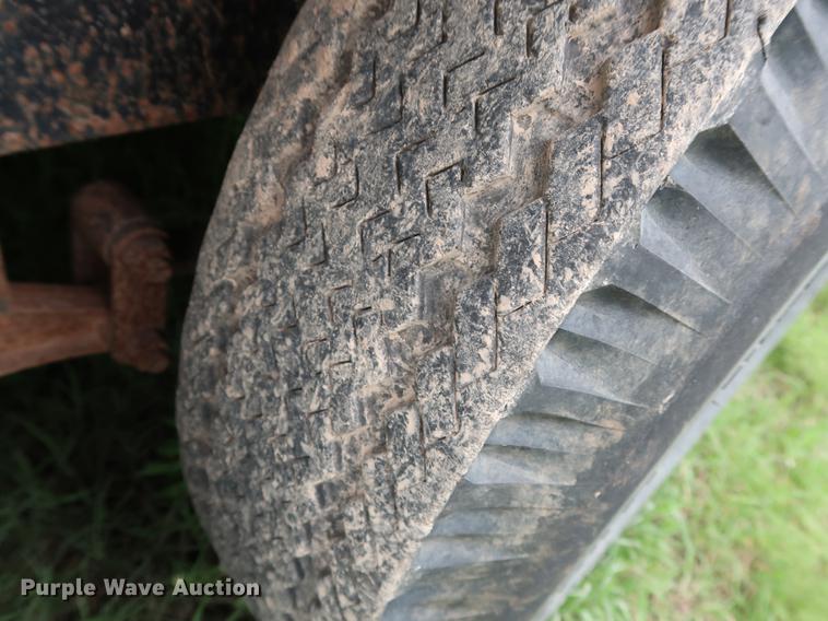 image for item DG3476 2004 Horsecreek utility trailer