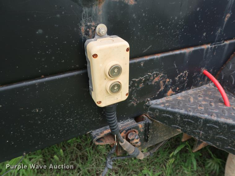 image for item DG3477 2007 PJ dump trailer