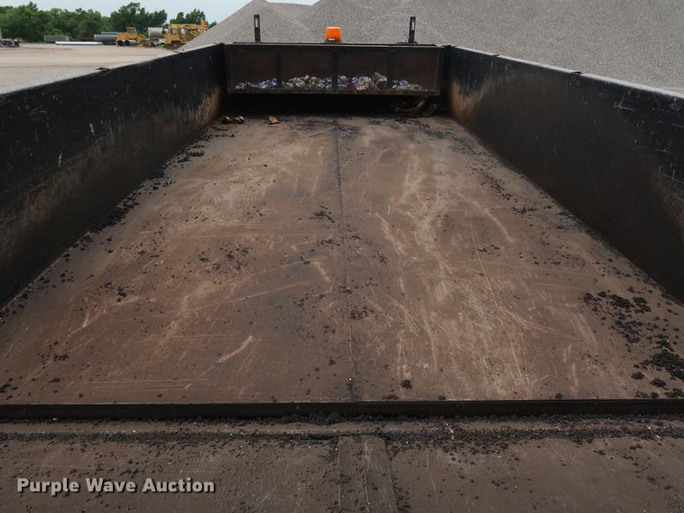 image for item DG3479 2010 Lamar dump trailer