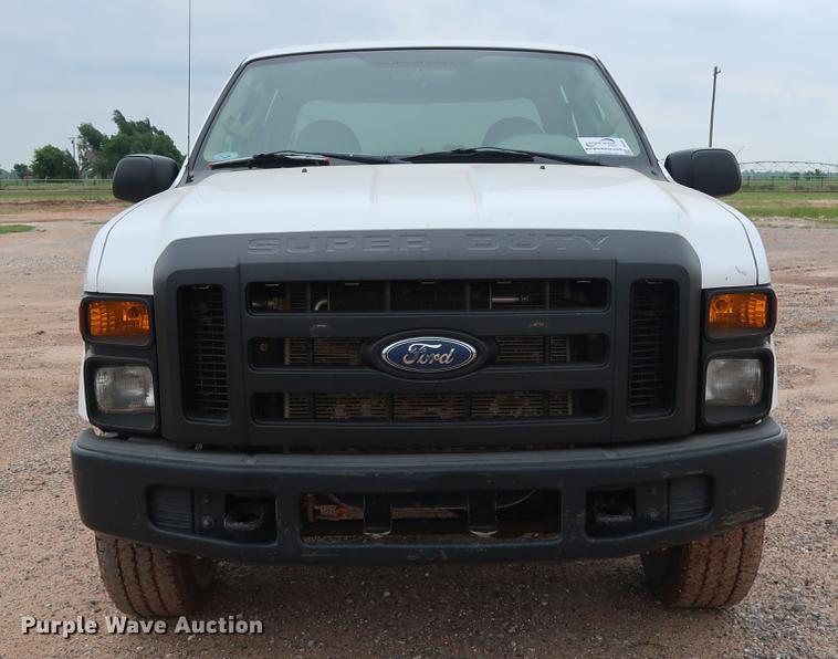 image for item DG3481 2008 Ford F250 Super Duty XL Crew Cab pickup truck