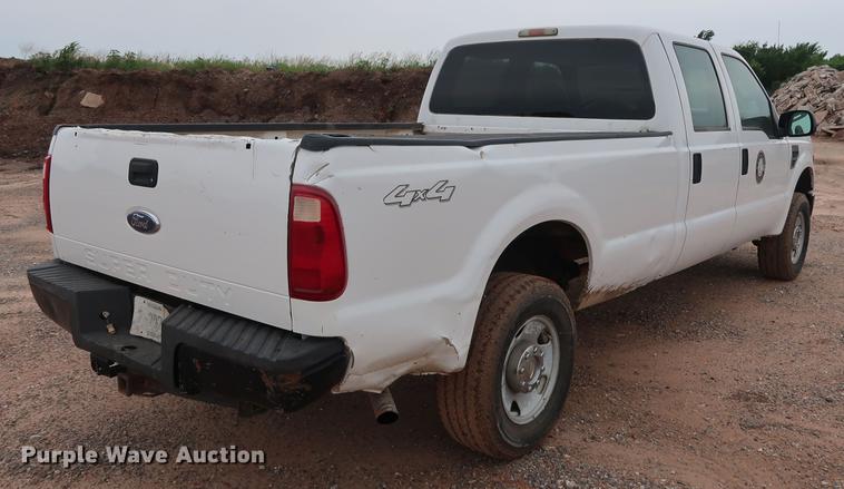 image for item DG3481 2008 Ford F250 Super Duty XL Crew Cab pickup truck