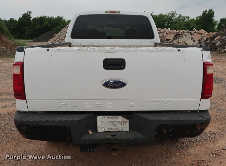 image for item DG3481 2008 Ford F250 Super Duty XL Crew Cab pickup truck